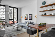 Load image into Gallery viewer, Flat Iron - People